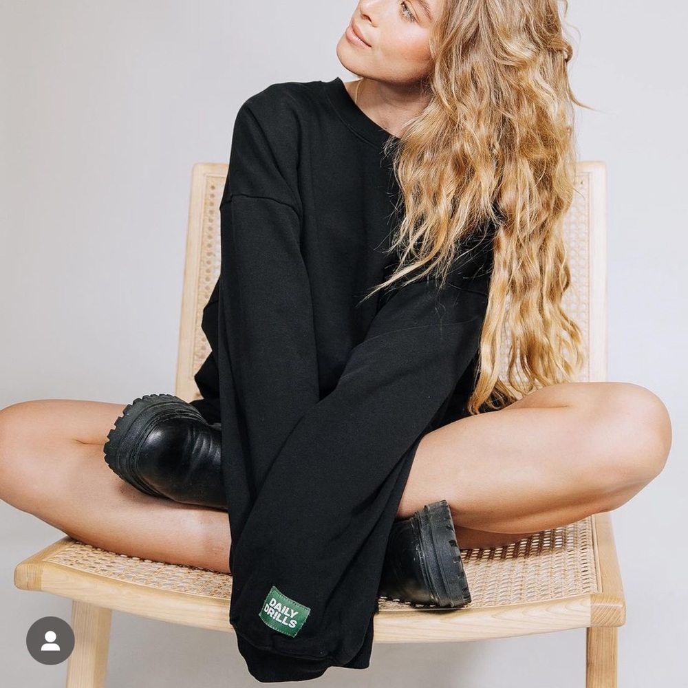 Daily Drills Black Oversized Crewneck L/XL